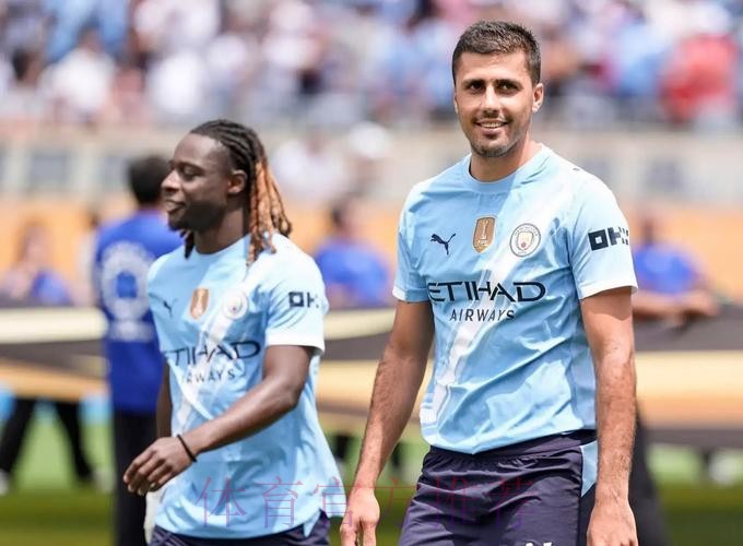 电讯报：皇马在琼阿梅尼争夺战中领先曼城